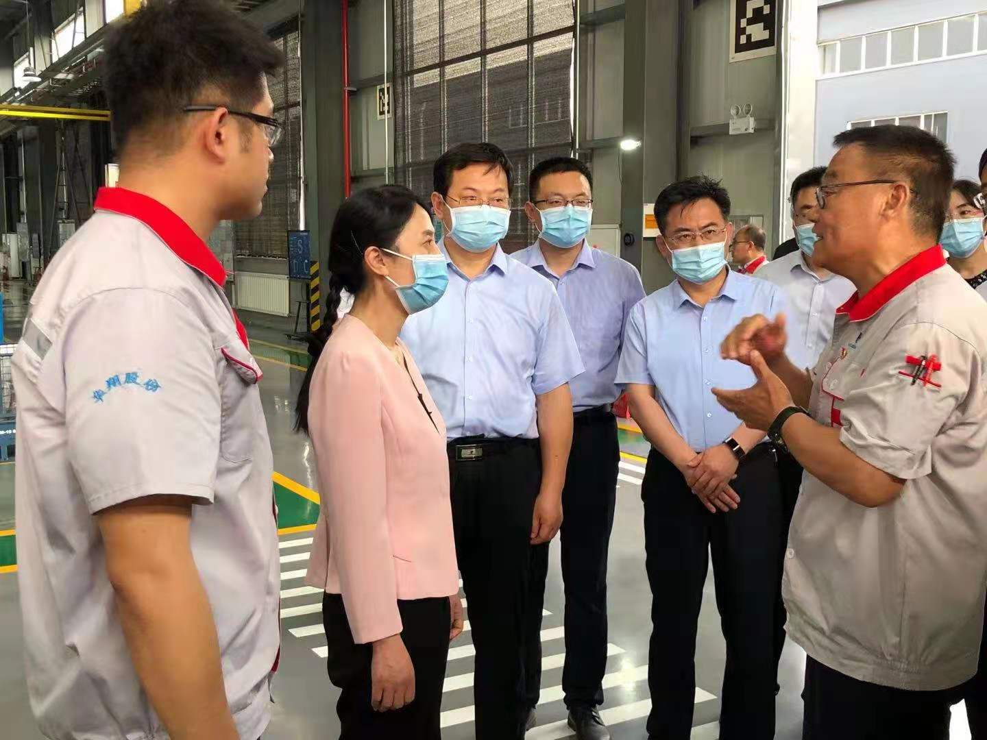 省委常委、組織部部長(zhǎng)陳安麗蒞臨我司調(diào)研企業(yè)黨建及運(yùn)行情況