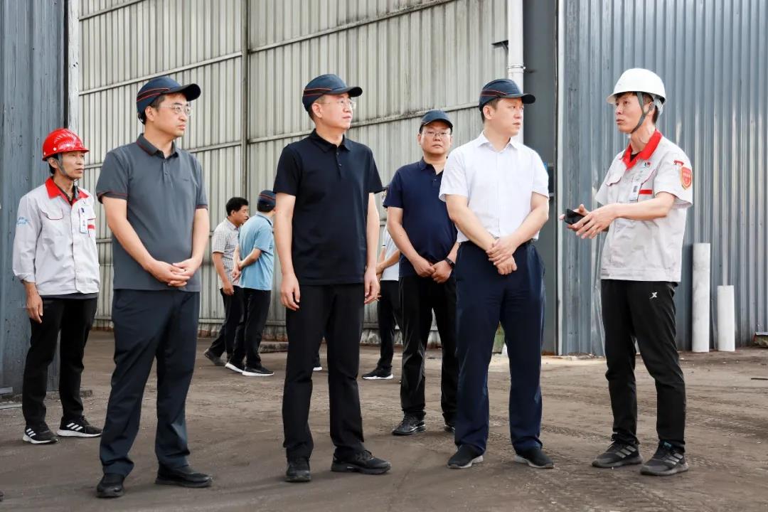 市委常委、副市長、翼城縣委書記王淵到華翔（翼城）新材料科技園現(xiàn)場辦公